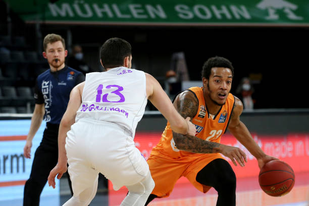 镇经济与文 镇经济与文