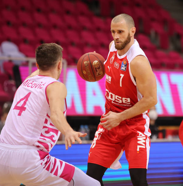 对手利用球 对手利用球